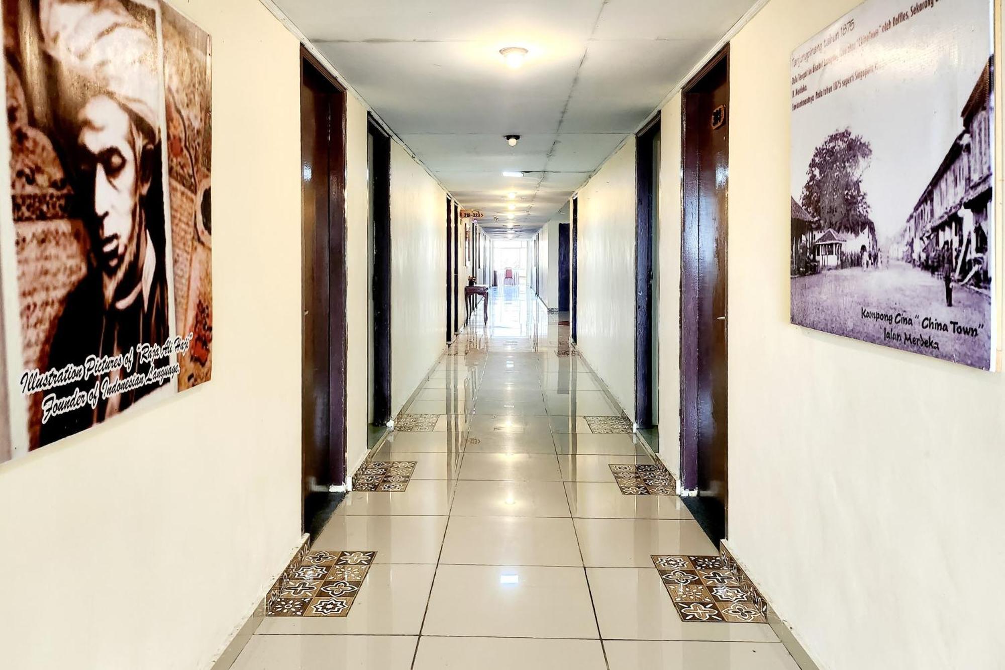 Reddoorz Near Pelabuhan Sri Bintan Pura Tanjungpinang Tanjung Pinang Exterior foto